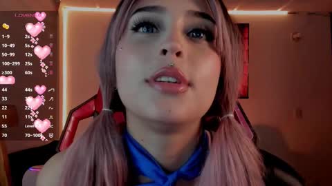 Charlotte  online show from November 20, 9:58 pm