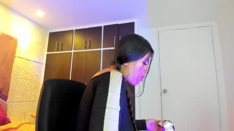 Charlotte Icee online show from February 6, 7:29 pm