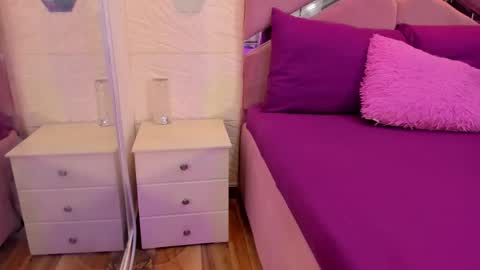 Charlotte Icee online show from October 1, 3:18 pm