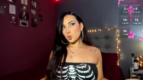 Snapshot of charlotte_jamees chatting on January 8, 1:52 am Charlotte james online show from January 8, 1:52 am