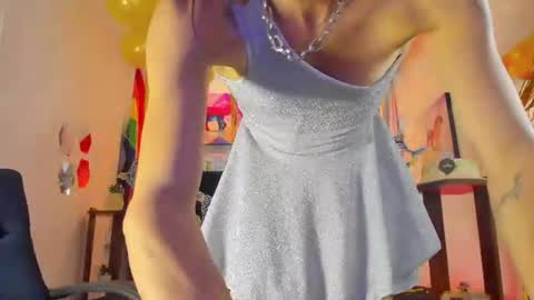 Snapshot of charlotte_landry__ chatting on July 15, 7:08 pm CHARLOTTELANDRY online show from July 15, 7:08 pm