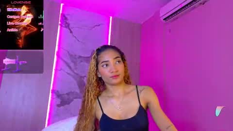 CHARLOTTE online show from November 26, 12:06 pm