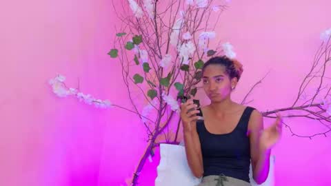 CHARLOTTE online show from March 15, 11:38 am