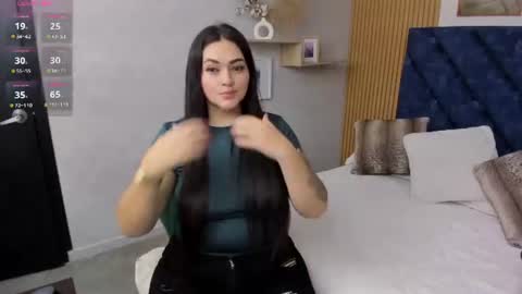 Charlotte Mayers online show from June 25, 11:26 am