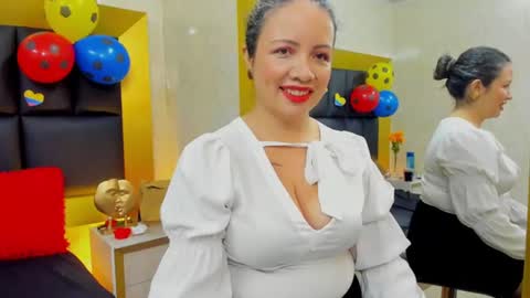 charlotte_monnroe online show from June 25, 1:15 pm