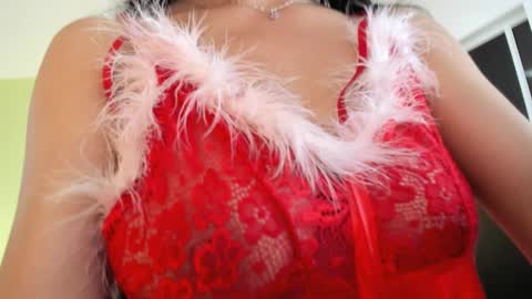 Snapshot of charlotte_rider_ chatting on November 27, 4:36 am charlotte_rider_ online show from November 27, 4:36 am