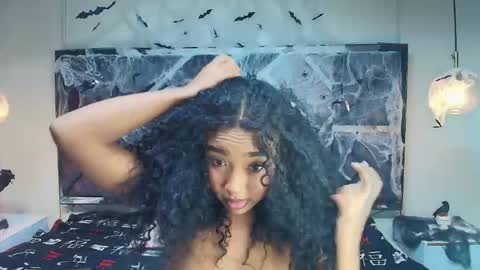 charlotte_walker1 online show from October 12, 3:05 am