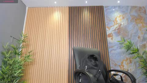 Snapshot of charlotte_whitee1 chatting on October 27, 11:14 am Charlotte Everyday From 0700 to 1300 Col Time online show from October 27, 11:14 am