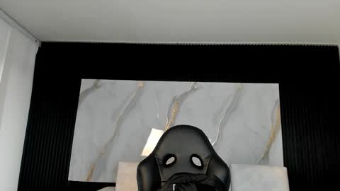 Snapshot of charlotte_whitee1 chatting on November 29, 12:08 pm Charlotte Everyday From 0700 to 1300 Col Time online show from November 29, 12:08 pm