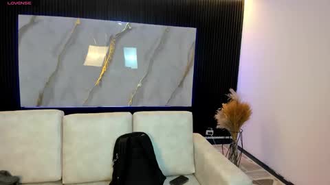 Snapshot of charlotte_whitee1 chatting on December 17, 11:27 am Charlotte Everyday From 0700 to 1300 Col Time online show from December 17, 11:27 am