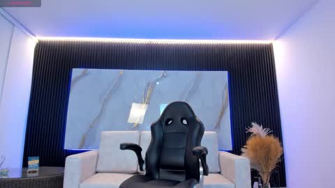 Charlotte  Everyday From 0700 to 1300 Col Time online show from January 6, 11:25 am