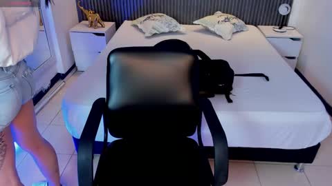 Charlotte  Everyday From 0700 to 1300 Col Time online show from February 14, 11:07 am