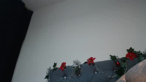 Snapshot of charlottee07 chatting on February 25, 7:31 am charlottee07 online show from February 25, 7:31 am