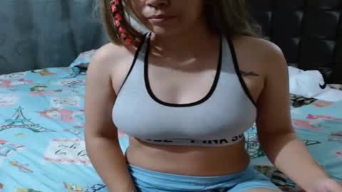 Snapshot of charlottesluthot chatting on January 6, 2:04 am charlotte online show from January 6, 2:04 am