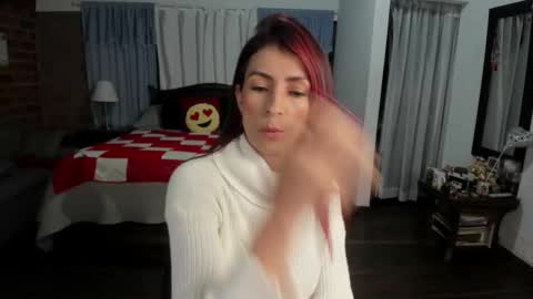 Charlotte online show from December 4, 11:02 pm