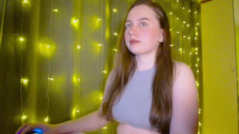 Snapshot of charlottewip chatting on January 20, 1:53 pm Kira online show from January 20, 1:53 pm