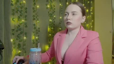 Snapshot of charlottewip chatting on February 12, 5:16 pm Kira online show from February 12, 5:16 pm