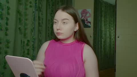 Snapshot of charlottewip chatting on March 2, 2:21 pm Kira online show from March 2, 2:21 pm