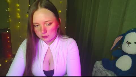 Snapshot of charlottewip chatting on September 20, 3:57 pm Kira online show from September 20, 3:57 pm