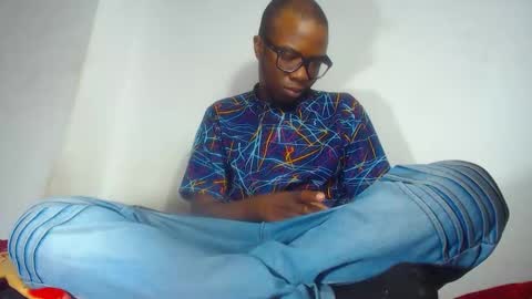 charly_vergonti_ online show from November 24, 3:12 pm