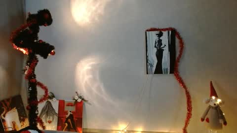 Snapshot of charming_beauty chatting on January 6, 3:32 am Michelle online show from January 6, 3:32 am