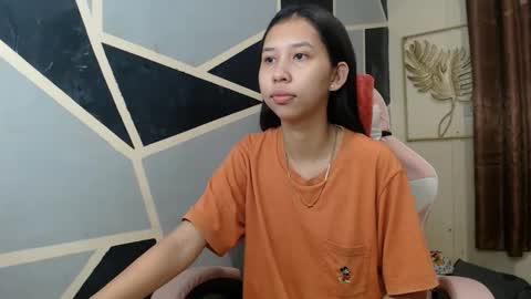 Snapshot of charming_lexi chatting on January 14, 8:42 am Charm online show from January 14, 8:42 am