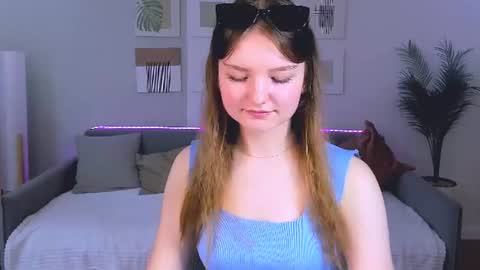Im Eva online show from June 12, 3:38 am
