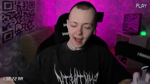 lynxy online show from December 18, 10:38 pm