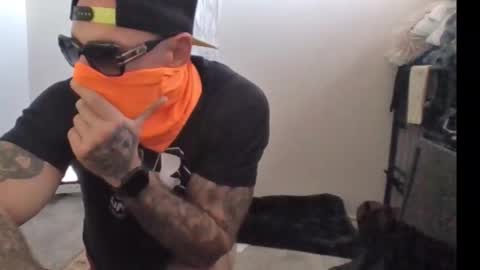 Snapshot of chase2attract chatting on February 6, 10:13 pm Chase2Attract online show from February 6, 10:13 pm