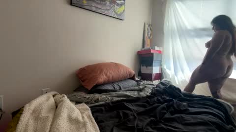 Snapshot of chase2attract chatting on February 27, 6:41 pm Chase2Attract online show from February 27, 6:41 pm