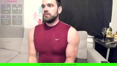 Snapshot of chasemason20 chatting on December 2, 12:30 am Onlyfans chasingfit Instagram the arguer Twitter chasingfitOF online show from December 2, 12:30 am
