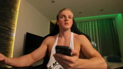 Chase Reed online show from November 3, 11:15 pm