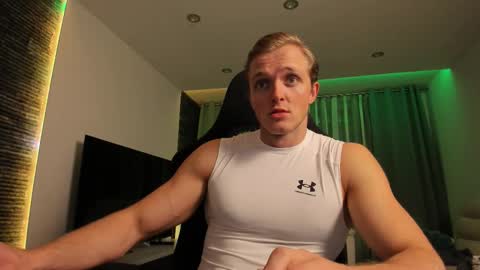 Chase Reed online show from November 6, 10:32 pm