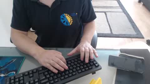 Snapshot of chatskor chatting on February 4, 12:44 pm Egor Skornyakov online show from February 4, 12:44 pm