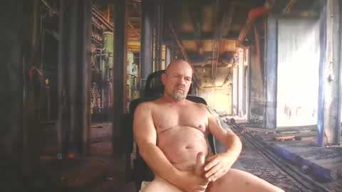 ChatToManlyGuy online show from June 16, 2:41 pm
