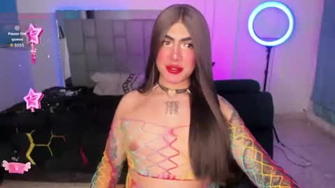 Snapshot of chaturmodels chatting on July 16, 2:06 am Sophie online show from July 16, 2:06 am