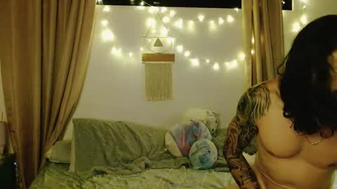 Snapshot of chaykneadscookie chatting on March 27, 5:13 am Cookie Chay online show from March 27, 5:13 am