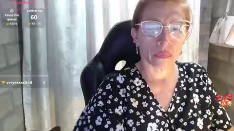 CHAYLA VICTORIA RUIZ  online show from March 6, 9:55 pm