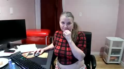 chealsiek online show from November 1, 2:35 am