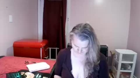 chealsiek online show from November 11, 11:38 pm