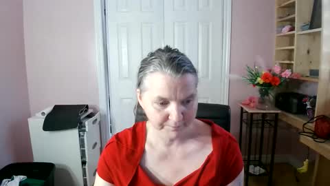 chealsiek online show from April 2, 8:17 pm