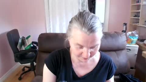 chealsiek online show from June 28, 1:50 pm
