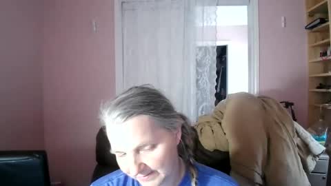 chealsiek online show from July 1, 5:02 pm