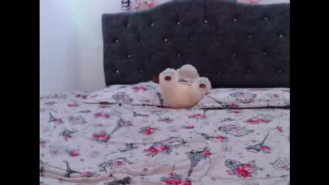 Snapshot of cheeky_fire chatting on March 3, 6:19 am adhara online show from March 3, 6:19 am