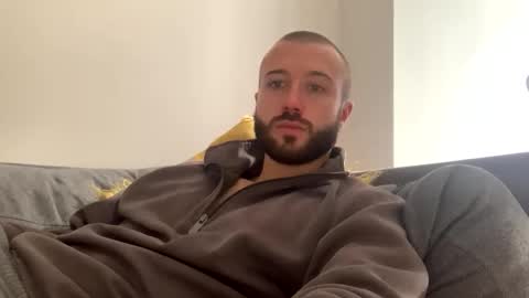 Snapshot of cheekycharliee chatting on September 25, 10:41 am CheekyCharliee online show from September 25, 10:41 am