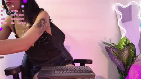 Snapshot of cheerry_tay1 chatting on February 16, 7:10 pm CHERRY online show from February 16, 7:10 pm