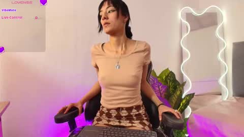 Snapshot of cheerry_tay1 chatting on February 20, 7:25 pm CHERRY online show from February 20, 7:25 pm