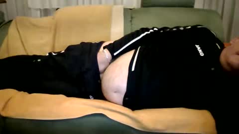 Tom online show from February 22, 5:33 pm