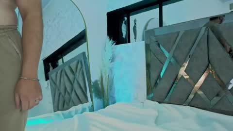   online show from May 15, 3:57 am