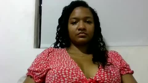 Snapshot of chelcym chatting on May 13, 10:06 pm cherlcym online show from May 13, 10:06 pm